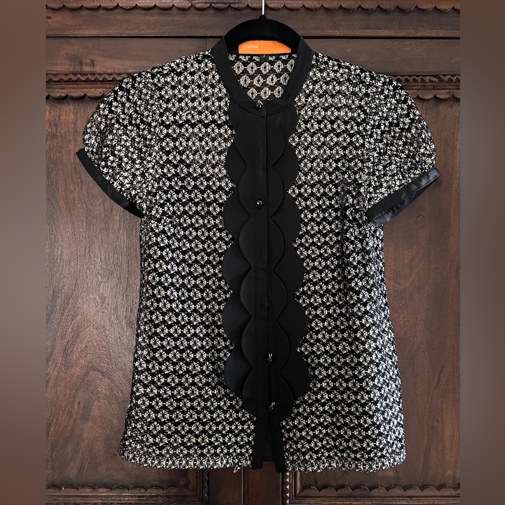 Cynthia Steffe Black and Silver Patterned Blouse
